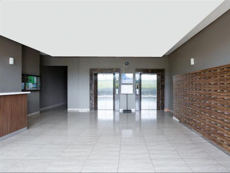 Oyo 2582 Apartemen Serpong Green View Tangerang Zewnętrze zdjęcie