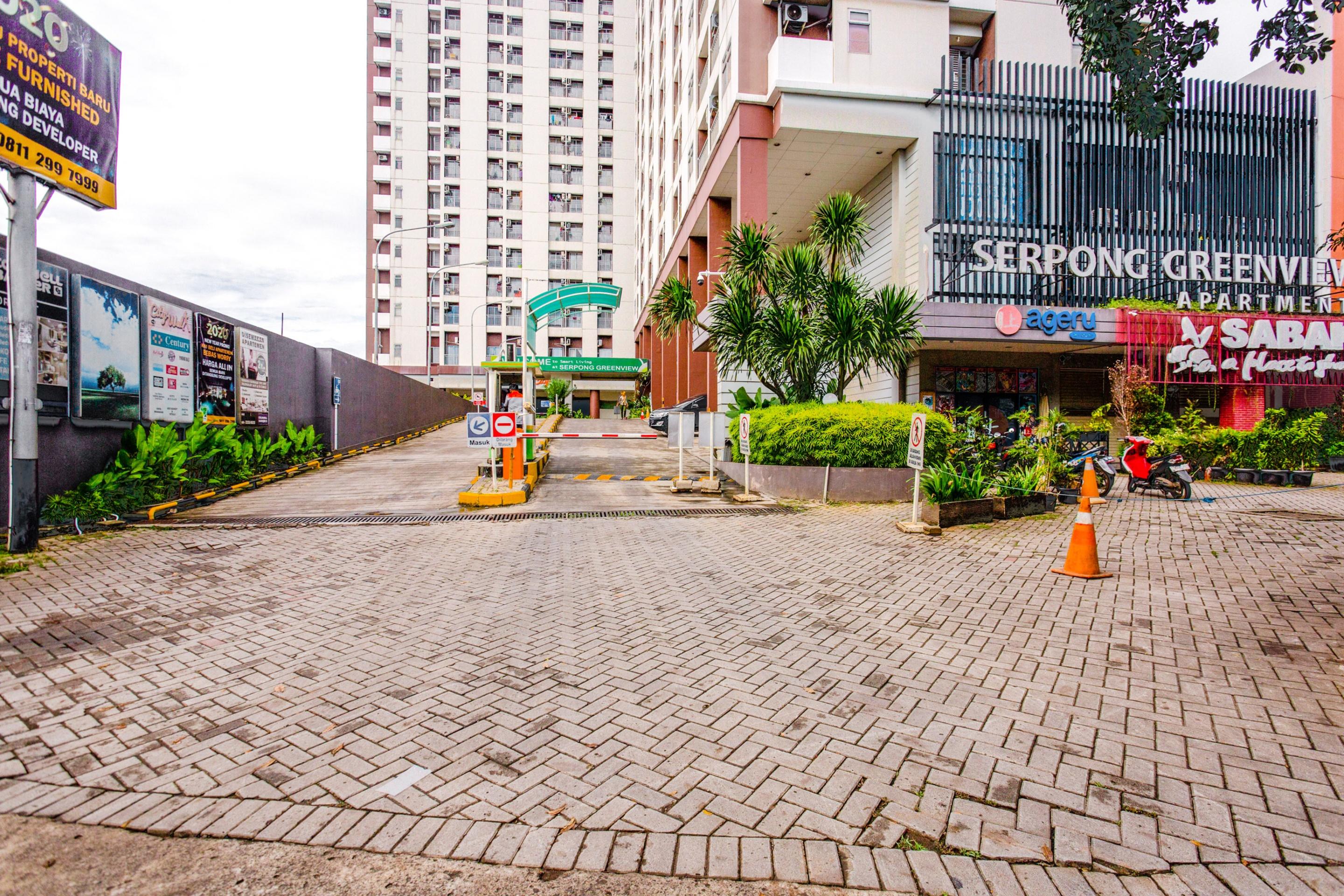 Oyo 2582 Apartemen Serpong Green View Tangerang Zewnętrze zdjęcie